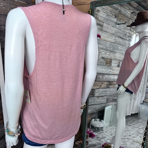 “Howdy Gorgeous” Sublimation Muscle Tank Top 💗 - Picture 4 of 7